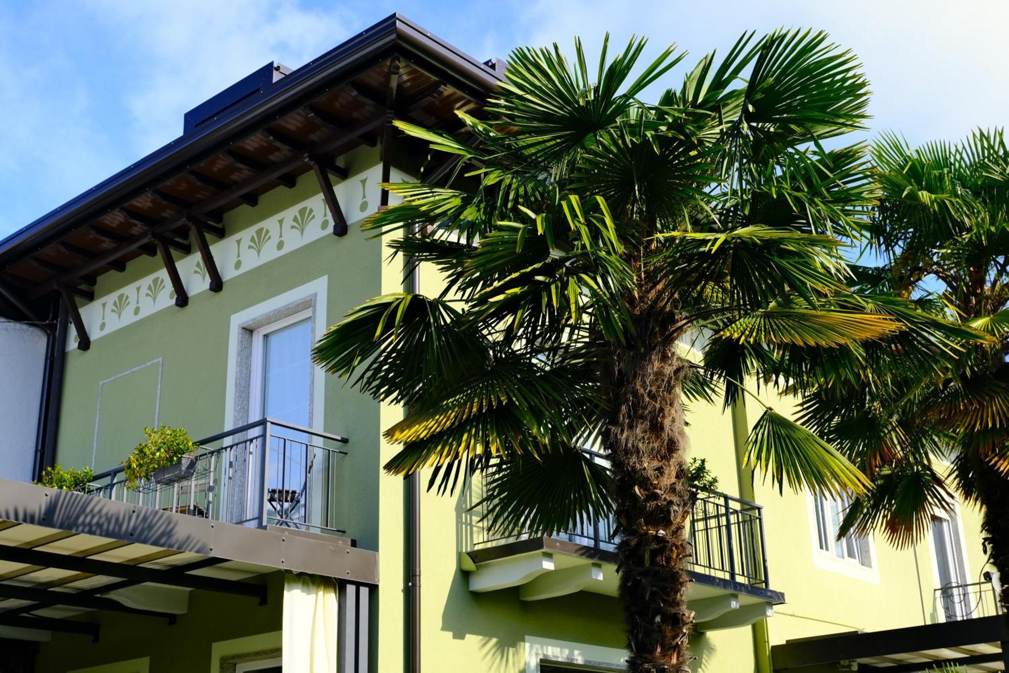 Residenza Laurum マンデッロ・デル・ラーリオ エクステリア 写真